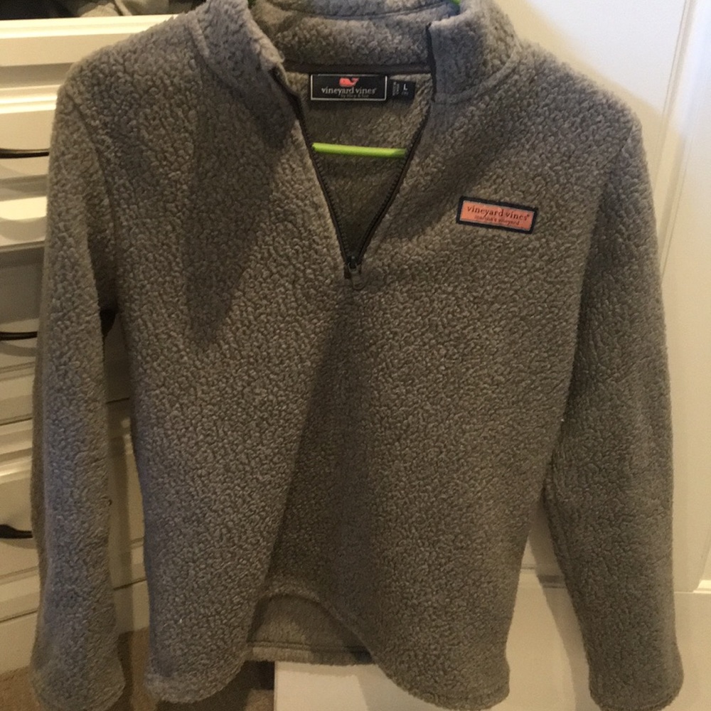 Grey vineyard vines Sherpa